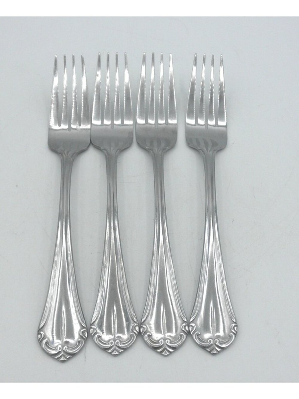 Charlotte Stainless by Gibson 7.5 Inch Dinner Forks set of 4 Pattern: GIACHA